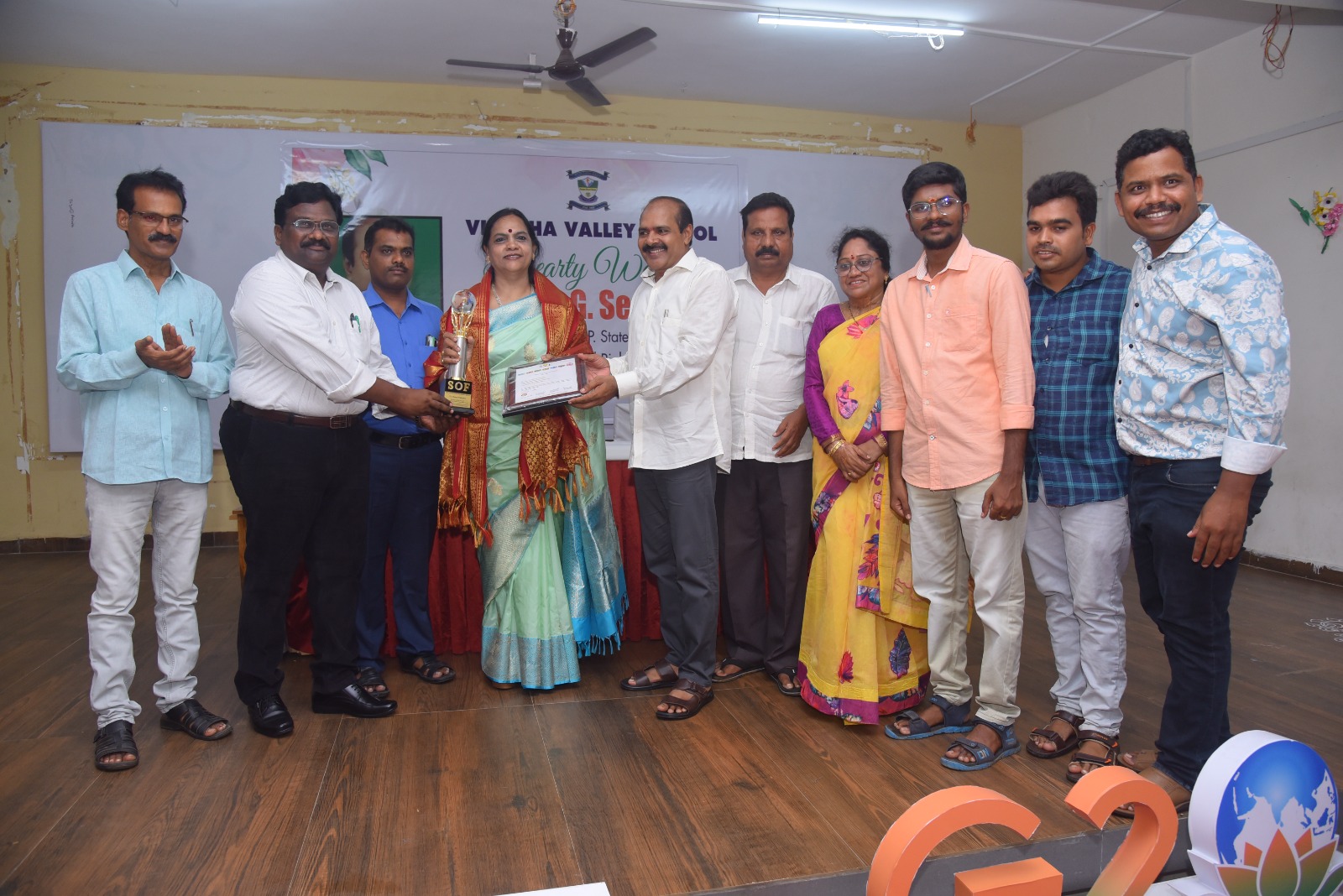 award-img