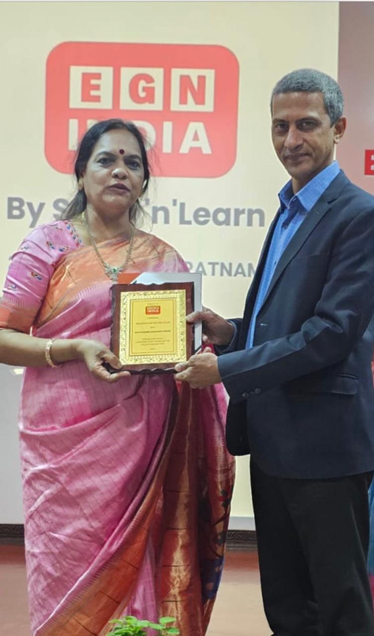 award-img